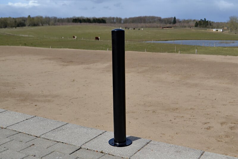 Pullert i varmgalvaniseret stål og pulverlakering