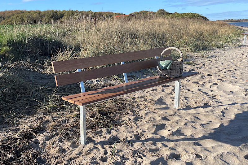 Bænk i stål med valgfri planker