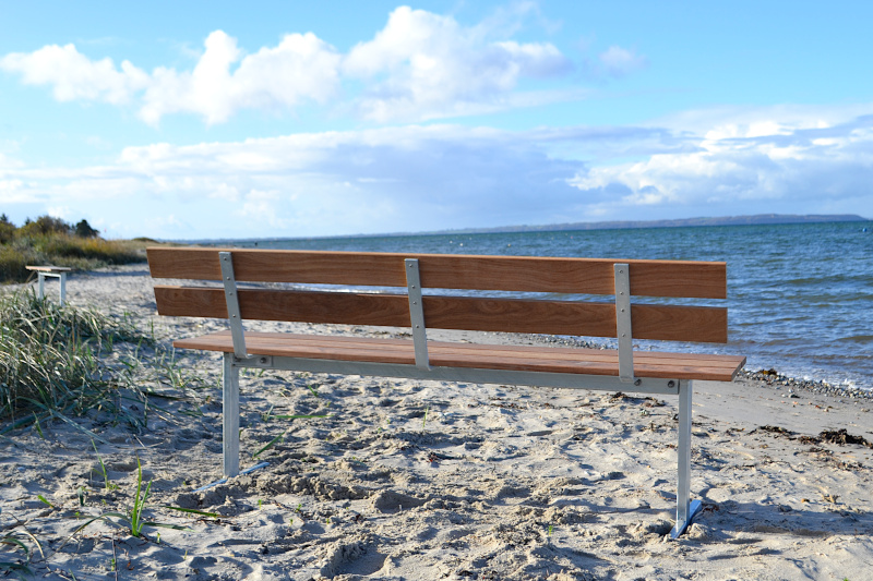 Vedligeholdelsesfri bænk