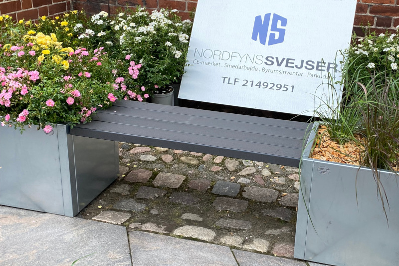 Bænk til højbede og plantekasser