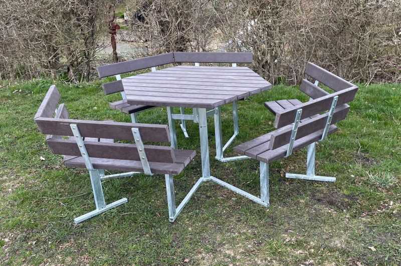 Sekskantet bordbænkeset