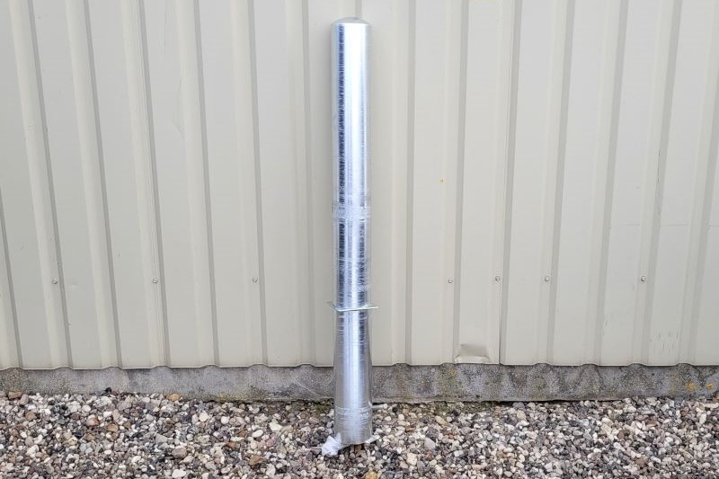 Aftagelig pullert med trekantslås